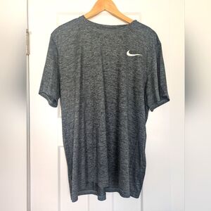 Nike Men's Gray T-Shirt